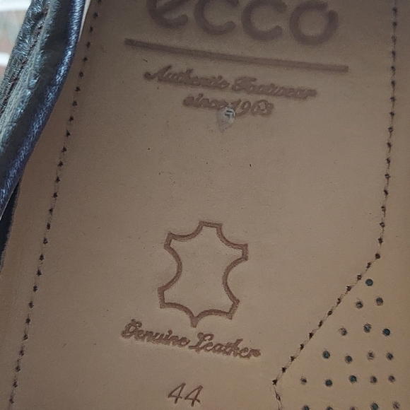 Ecco Brown Pebbled Leather Loafer - Picture 9 of 10